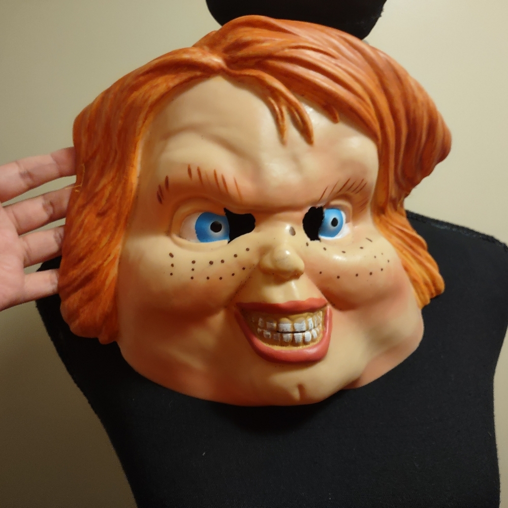 Chucky Horror Mask - Picture 5 of 7